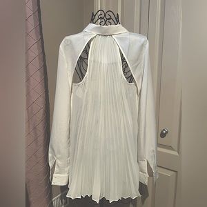 Guess white shirt with pleaded back